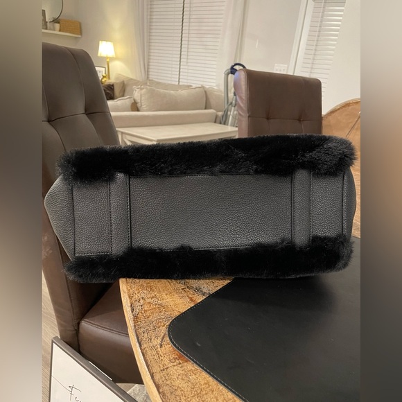 Ralph Lauran Faux Fur Large Tote - Picture 8 of 11